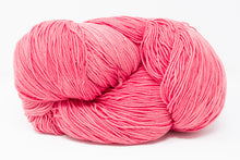 Load image into Gallery viewer, QUEEN CITY SUPER SKEINS